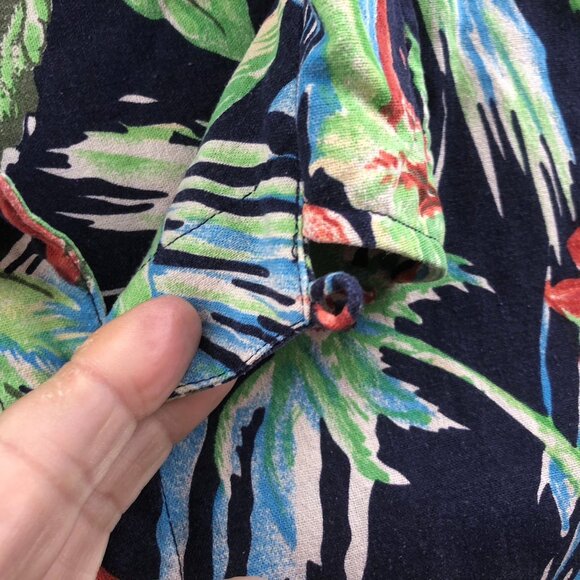 Untied Mens Hawaiian Shirt Size XL 100% Silk Navy Floral Short Sleeve Casual Y2K - Picture 7 of 12
